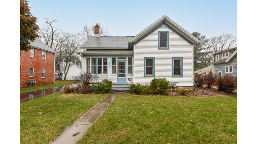 1803 Ludington Ave Wauwatosa, WI 53226 by Shorewest Realtors $399,900