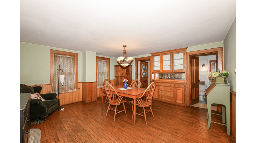 1803 Ludington Ave Wauwatosa, WI 53226 by Shorewest Realtors $399,900