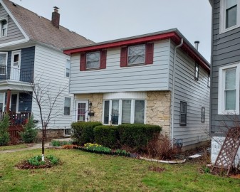 3770 E Edgerton Ave, Cudahy, WI 53110-1904