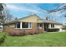 14025 Ridgewood Rd, Brookfield, WI 53005-3724