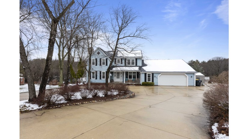 532 Gwilym Ct Wales, WI 53183 by Shorewest Realtors $649,900