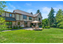 10506 N Riverlake Dr, Mequon, WI 53092 by Shorewest Realtors $899,000