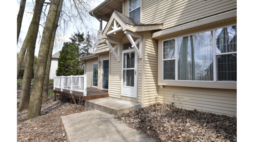 3232 E Donald Ave Cudahy, WI 53110 by Shorewest Realtors $289,900