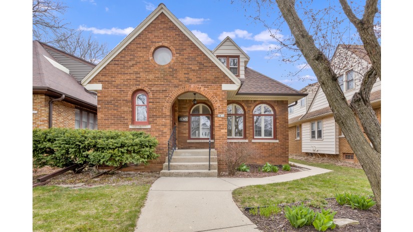 2472 N 64th St Wauwatosa, WI 53213 by Shorewest Realtors $339,900