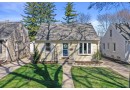 5138 N Bay Ridge Ave, Whitefish Bay, WI 53217 by Shorewest Realtors $434,900