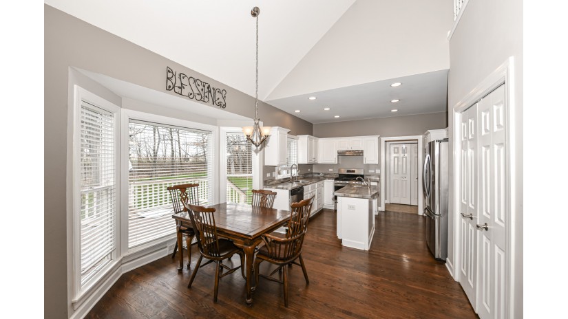 2541 Countryside Dr Delavan, WI 53115 by Shorewest Realtors $599,000