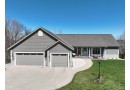 932 W Monroe Ave, Hartford, WI 53027 by Shorewest Realtors $479,900