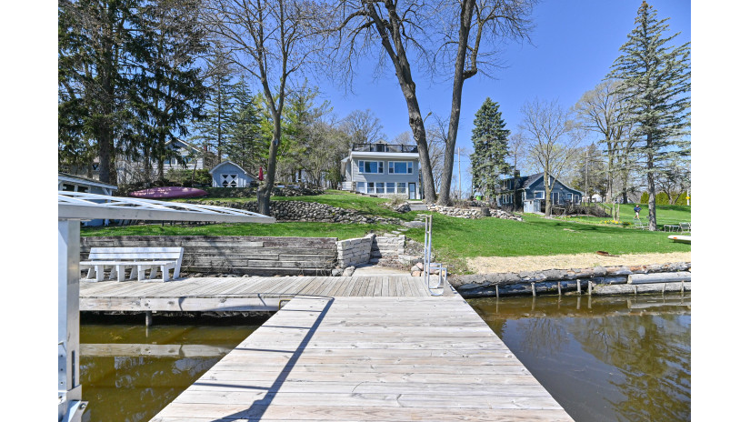 5725 E Peninsula Dr Waterford, WI 53185 by Shorewest Realtors $875,000