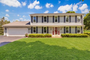 745 Heritage Ct, Grafton, WI 53024-1180