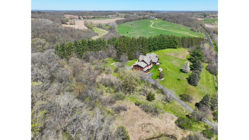 W714 Valley View Rd Spring Prairie, WI 53105 by Shorewest Realtors $1,600,000