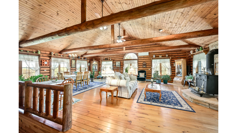 W714 Valley View Rd Spring Prairie, WI 53105 by Shorewest Realtors $1,600,000