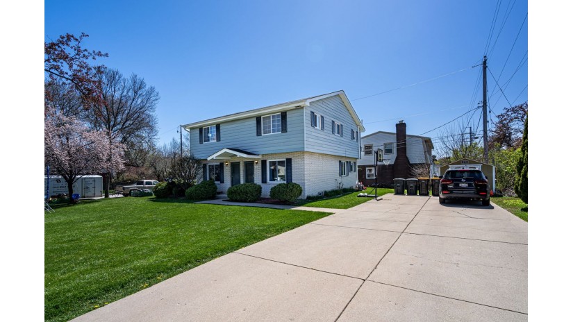 11909 Watertown Plank Rd 11911 Wauwatosa, WI 53226 by Shorewest Realtors $365,000