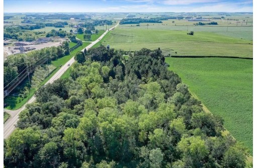 5198 County Road V, DeForest, WI 53532