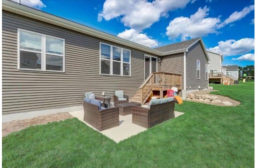 4333 Welcome Home Ct, Windsor, WI 53598