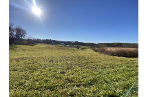 40 +/- ACRES Plank Rd, Highland, WI 53543