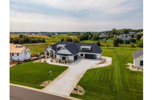 6635 Wagners Vineyard Trail, Sun Prairie, WI 53590