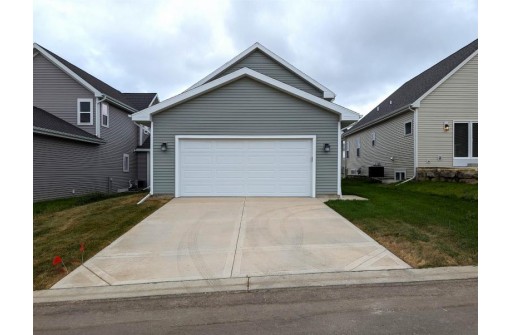 2914 Mizuna Drive, Fitchburg, WI 53711