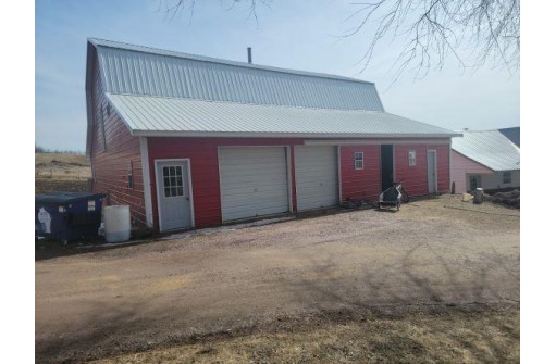 W9355 Hastings Road, Elroy, WI 53929