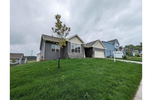 1415 Ridgetrail Drive, Cross Plains, WI 53528