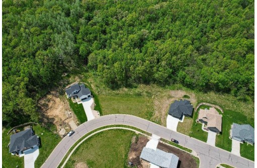 4065 Red Hawk Run, Black Earth, WI 53515-9481