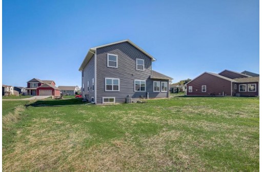 204 Ridgestone Drive, Lodi, WI 53555