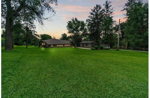 N1948 Dill Road, Browntown, WI 53522