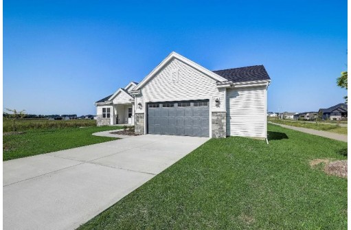 6655 Royal View Drive, DeForest, WI 53532