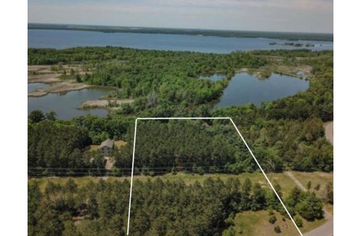 353 Twin Lakes Trail, Nekoosa, WI 54457