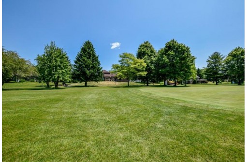 1432 Country Club Lane, Watertown, WI 53098