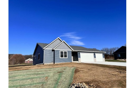 61594 Park View Drive, Prairie Du Chien, WI 53821