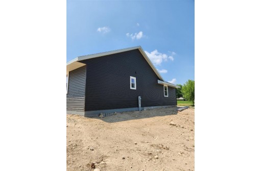 343 Village Lane, Ripon, WI 54971