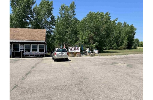 814 W State Street, Fox Lake, WI 53933