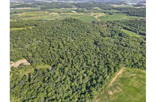 172.64 ACRES Lueth Road, Sauk City, WI 53583