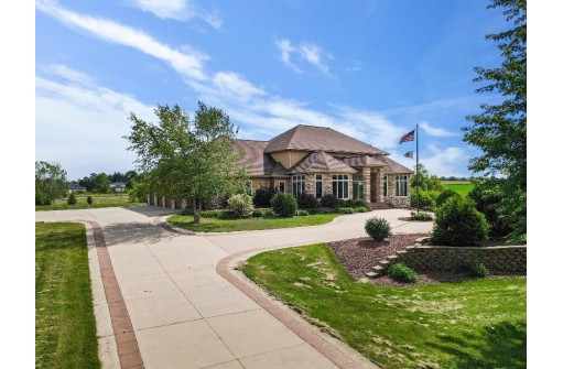 6610 Ridge Point Run, Sun Prairie, WI 53590