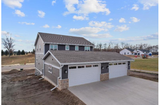 2896 Wild Goose Way, Stoughton, WI 53589