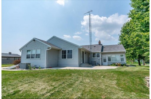 7752 Clinton Road, DeForest, WI 53532