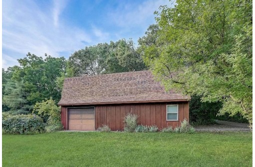 134 Craig Road, Edgerton, WI 53534-9348