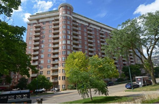 360 W Washington Avenue 1007, Madison, WI 53703