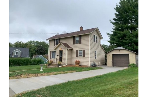 181 S Wind Trail, Horicon, WI 53032