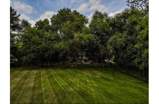 2317 N Parker Drive, Janesville, WI 53545