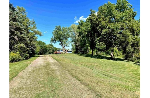 38142 Morning Dove Lane, Prairie Du Chien, WI 53821