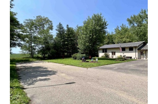 406 Riviera Street, Avoca, WI 53506