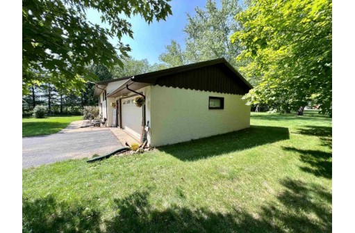 406 Riviera Street, Avoca, WI 53506