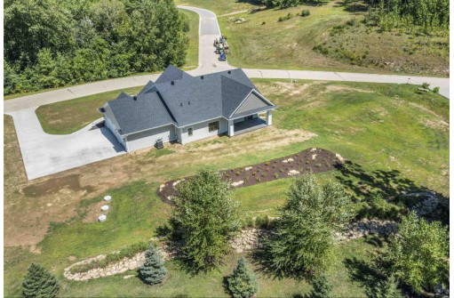 1577 Bluff Hollow Trail, Hazel Green, WI 53811