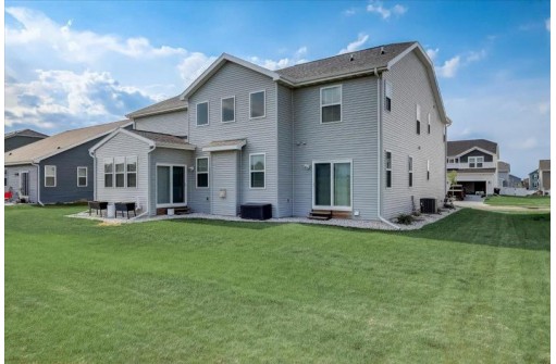 2557 Dogwood Lane, Sun Prairie, WI 53590