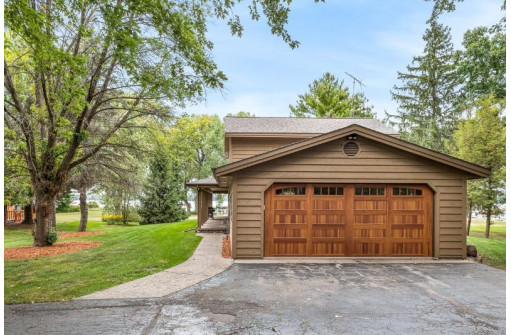 W3044 Longview Lane, Green Lake, WI 54941