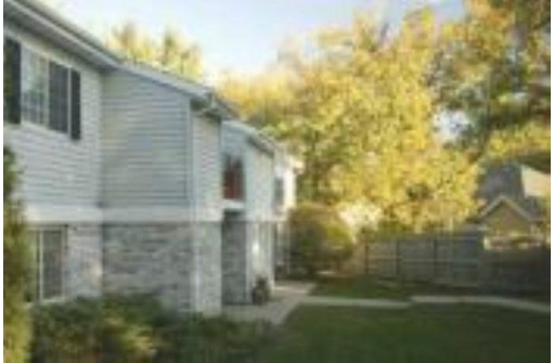 1306 Whispering Pines Way, Fitchburg, WI 53713
