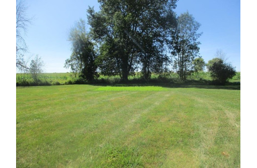 308 State Hwy 58 S, Cazenovia, WI 53924