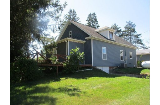 308 State Hwy 58 S, Cazenovia, WI 53924