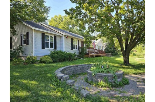 404 Pine Street, Mineral Point, WI 53565